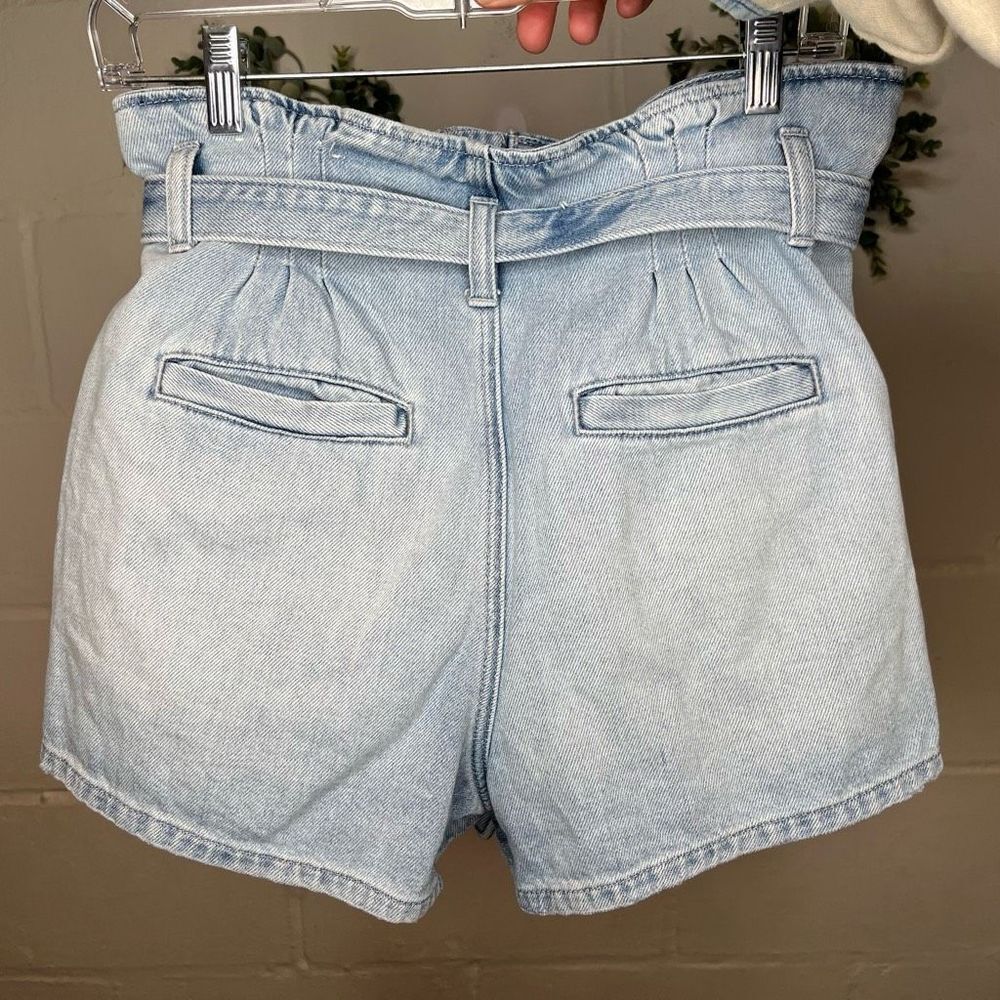 American Eagle Outfitters Light Wash Paperbag Waist Jean Shorts - Picture 11 of 11